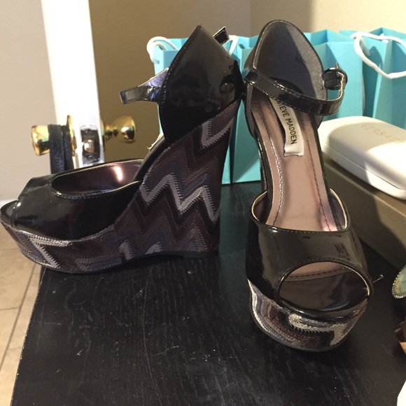Steve Madden wedges