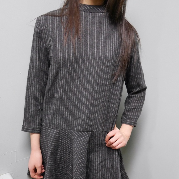 Gray stripped dress - Picture 1 of 4