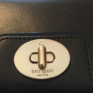 Kate spade new with tags turnlock wallet