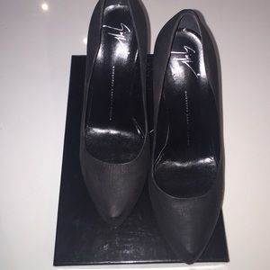 Giuseppe Zanotti Pumps