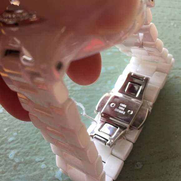 REDUCED💥Michael Kors New White Ceramic Watch💥 - Picture 4 of 4