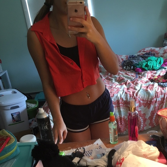crop top button up