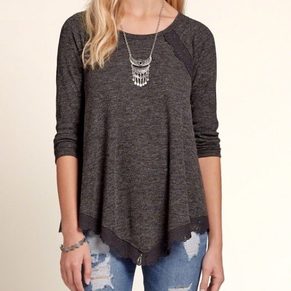 🆕 Ribbed Lace Trim Tee