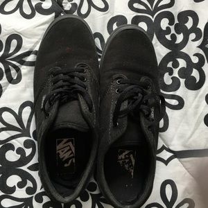 black on black Vans