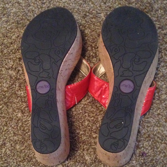 Me Too wedge sandals with red straps size 8 1/2 - Picture 3 of 3