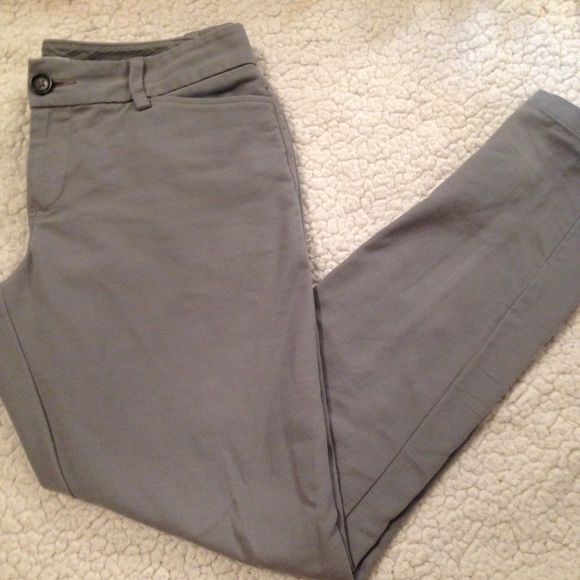 Grey dress pants🌻