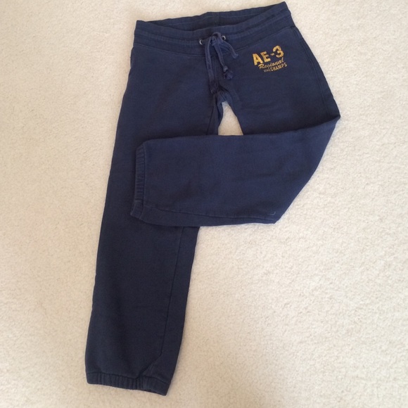 American Eagle Capri Sweatpants
