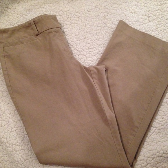 Khaki dress pants😊