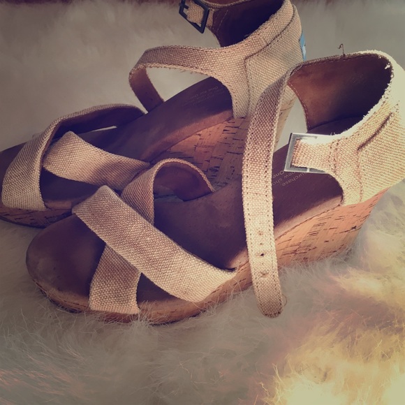 Toms Wedges (Currently Reserved)