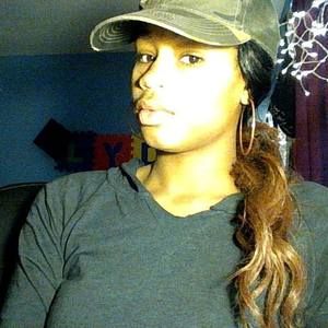 Meet your Posher, Lydia