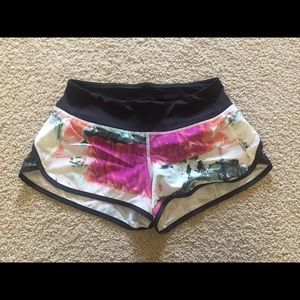 Lulu Lemon Speed Short NWOT