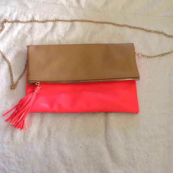 Fold over clutch