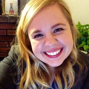 Meet your Posher, Brooke