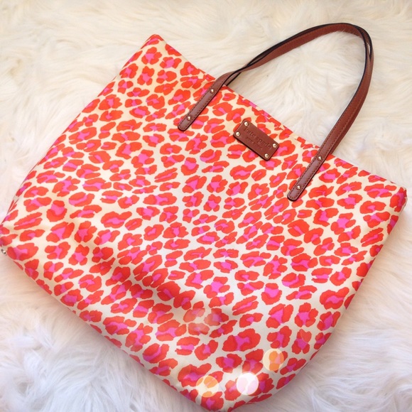 kate spade Handbags - LAST CHANCE❗️Kate Spade Leopard Print Tote Bag