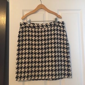 White House Black Market Houndstooth Skirt