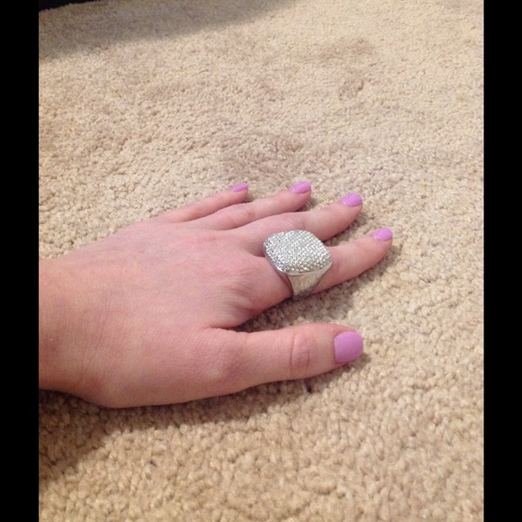 Arielle Collection Cocktail Ring Size 8 - Picture 2 of 4