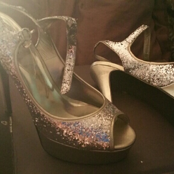 Shoes - Picture 2 of 2