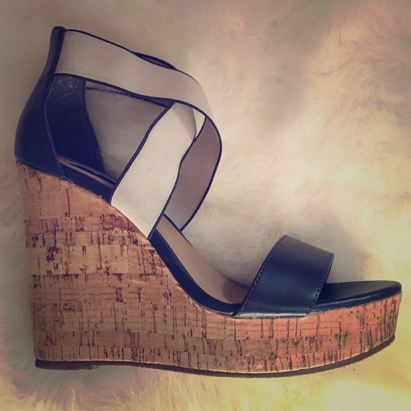 🛍 FLASH SALE 🛍 Steve Madden Wedges NWOT