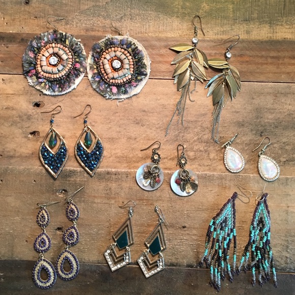 ✨Assortment of earrings!