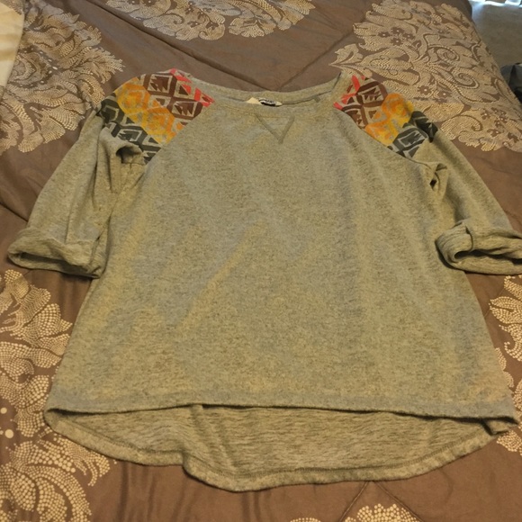 Tribal printed gray sweater