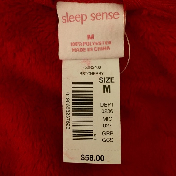 SOLD!! NWT Sleep Sense Red Plush & Soft Robe! - Picture 4 of 4