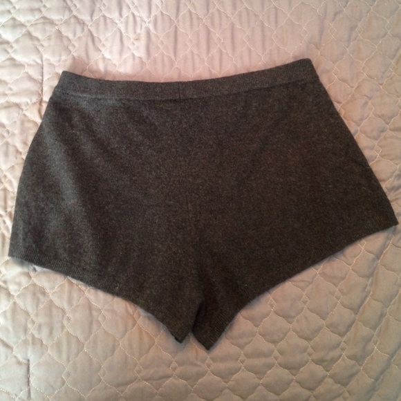 ✨SOLD ON MERC✨ - Picture 2 of 4