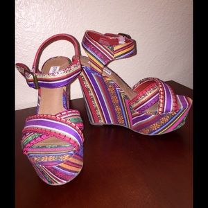 Winona Wedges