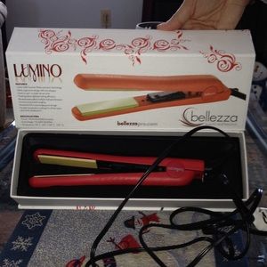 NEW hair straightener