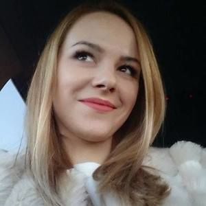 Meet your Posher, Bernadeta