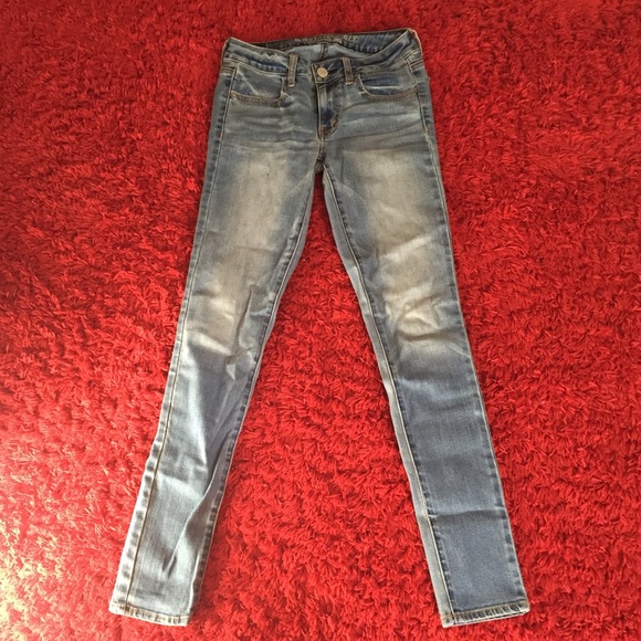 American eagle super stretch skinny jeans.