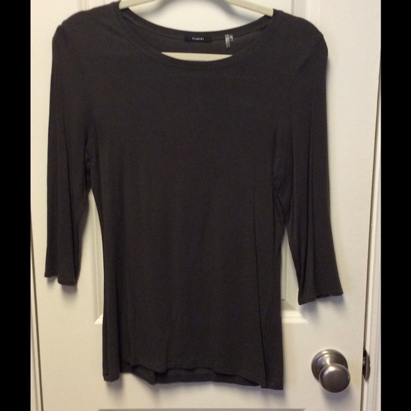 GUC gray/brown 3/4 length shirt
