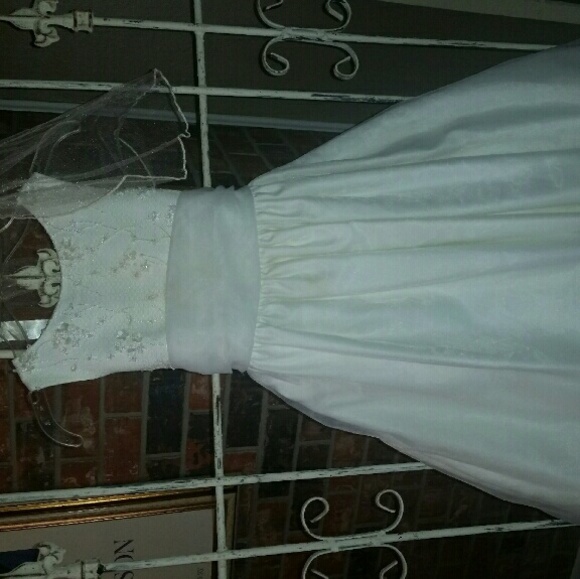 Girls white flower girl,  wedding dress super cute