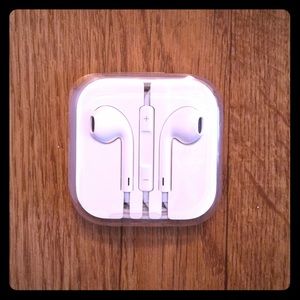 Apple EarPods with Remote and Mic