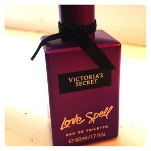 Victoria's Secret Love Spell PERFUME