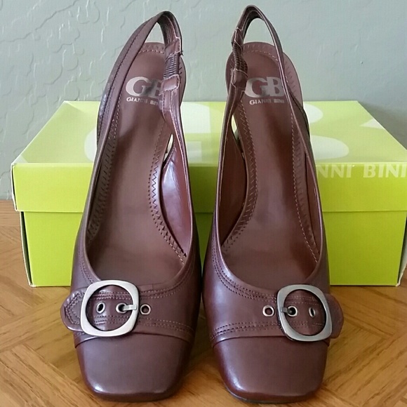 New Gianni Bini brown leather sling back heels - Picture 2 of 4