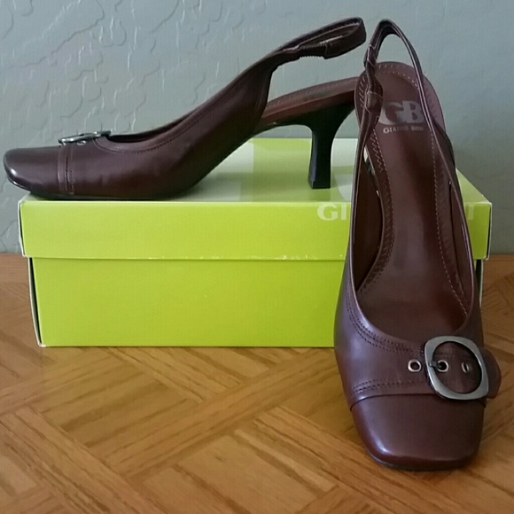 New Gianni Bini brown leather sling back heels - Picture 3 of 4