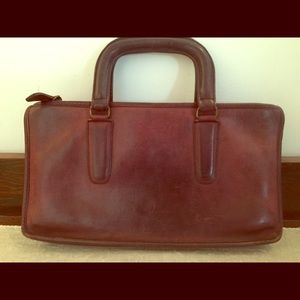 Coach classic!! Chic briefcase perfect for iPad.