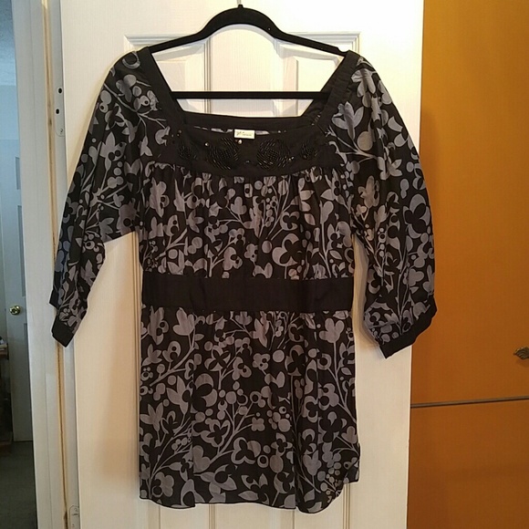 Cute embellished dress shirt!