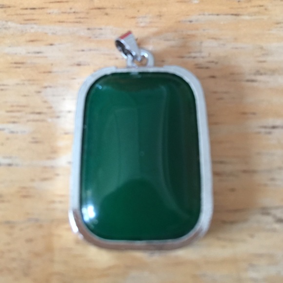 Vintage jade dragon pendent - Picture 3 of 4