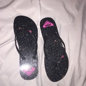 Roxy flip flops