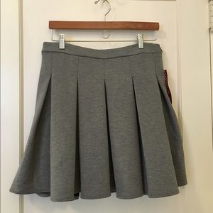 Merona heather gray pleated skirt. Size 10