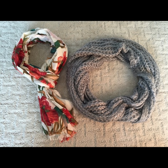 Set of 2 scarves