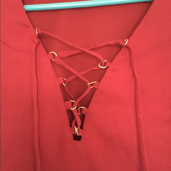 red criss cross tied long sleeve red dress - Picture 2 of 3