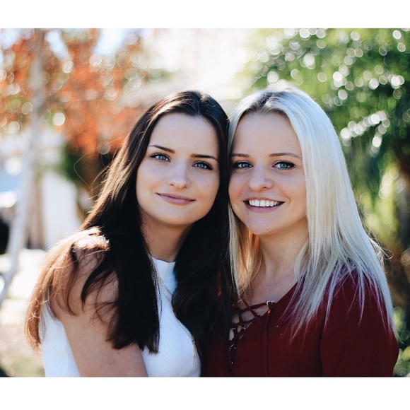 red criss cross tied long sleeve red dress - Picture 3 of 3