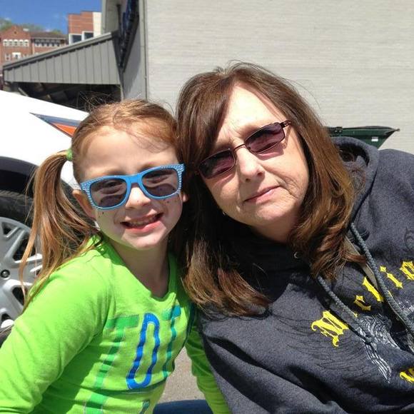 Meet your Posher, Sandy - Picture 1 of 1