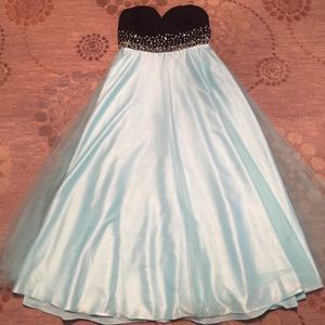 Prom dress