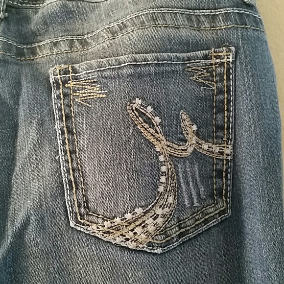 Jeans - Picture 3 of 4