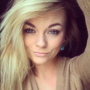 Meet your Posher, Jena