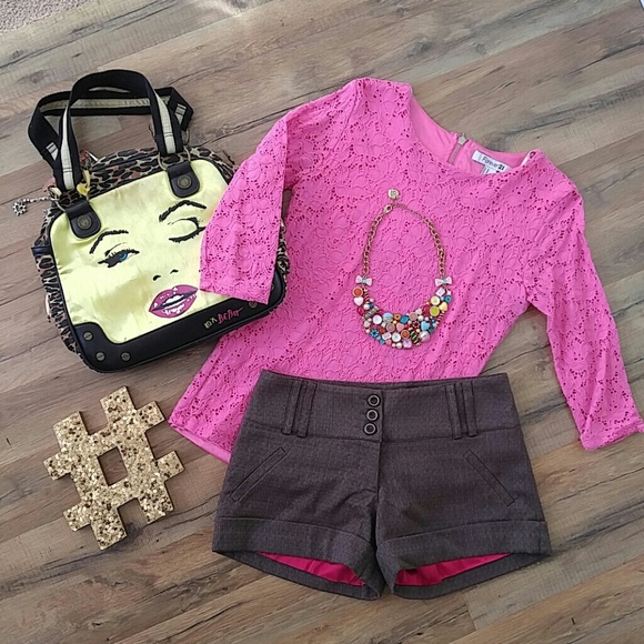 Romantic Lace Top - Picture 1 of 4