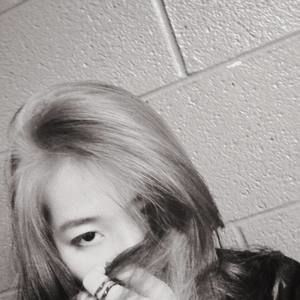 Meet your Posher, Linh